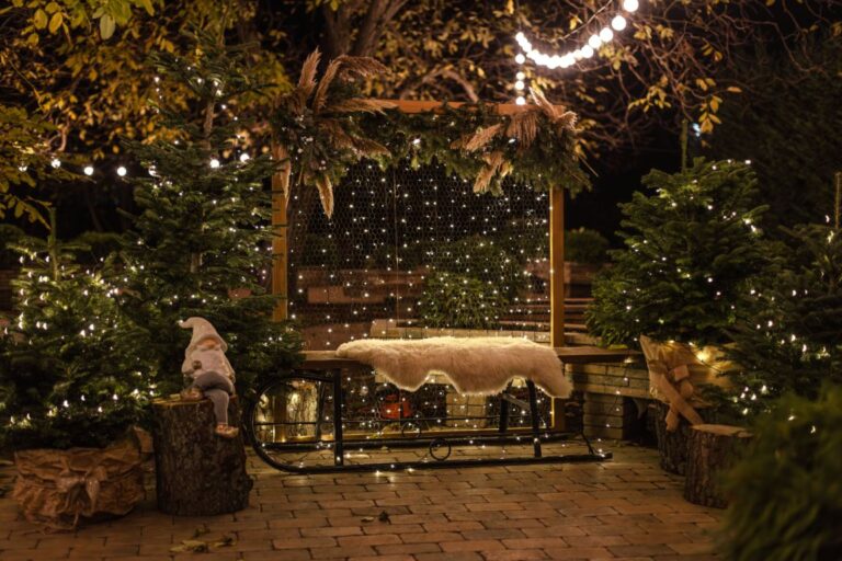 Warm White Christmas Lights: Color, Uses & Decorating Ideas